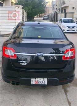Ford Taurus